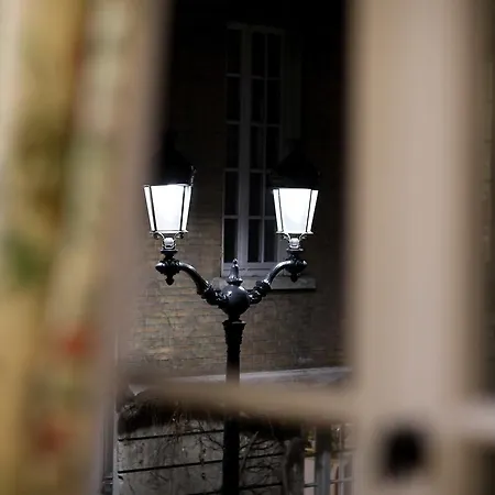 Au Jeu De Paume Épernay