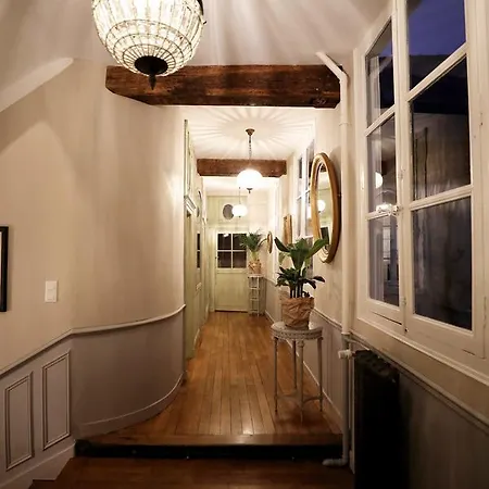 Bed & Breakfast Au Jeu De Paume 4*