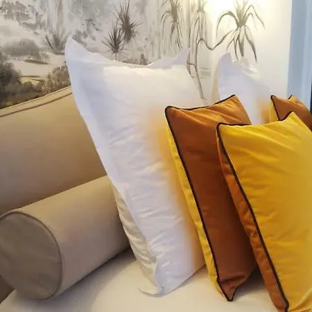 Au Jeu De Paume Épernay