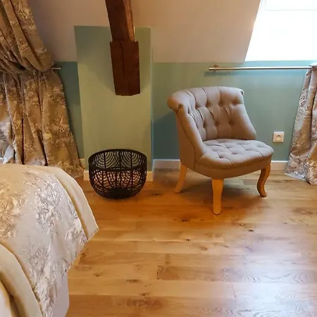 Au Jeu De Paume Bed & Breakfast Epernay