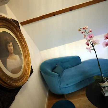 Au Jeu De Paume Épernay