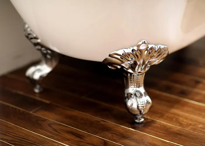 Au Jeu De Paume Épernay