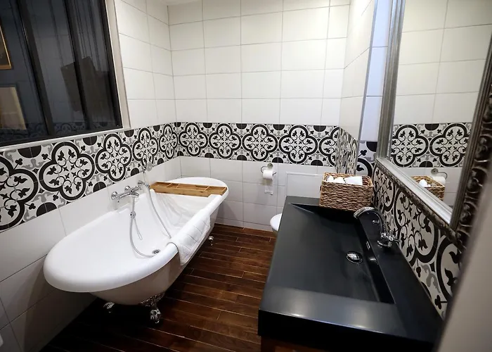 Bed & Breakfast Au Jeu De Paume Epernay