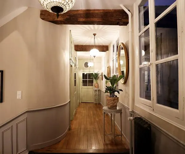 Bed & Breakfast Au Jeu De Paume 4*