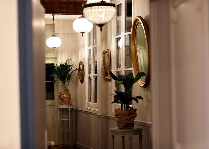 Bed & Breakfast Au Jeu De Paume Epernay